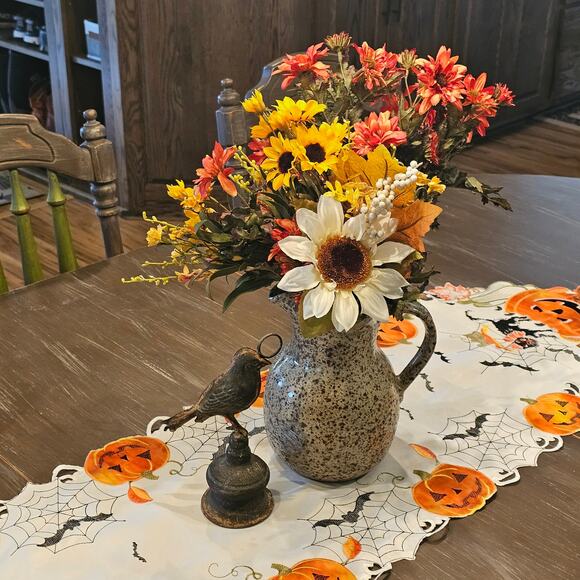 Halloween Table Runner Black Cat Pumpkin Bats Spider Web Embroidered Decor - Picture 4 of 9